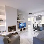 2039 Cozy Beachfront On Golden Apartmán
