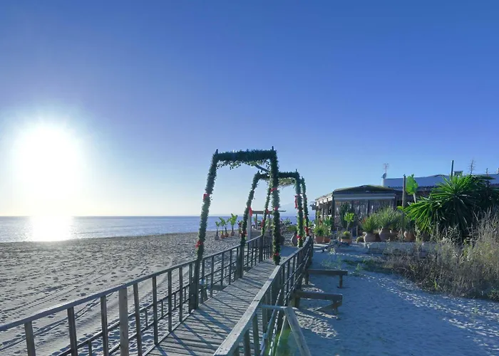 2039 Cozy Beachfront On Golden *