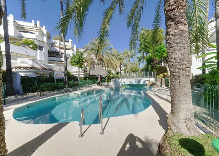 2039 Cozy Beachfront On Golden * Marbella