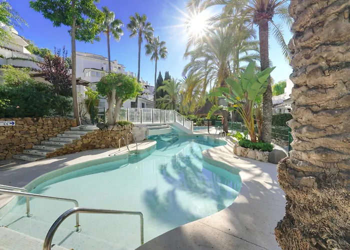 2039 Cozy Beachfront On Golden Apartament Marbella