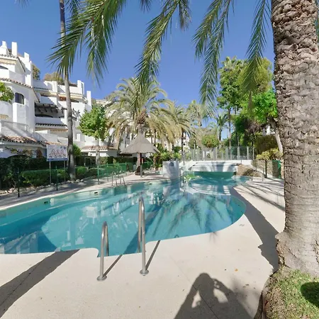2039 Cozy Beachfront On Golden * Marbella